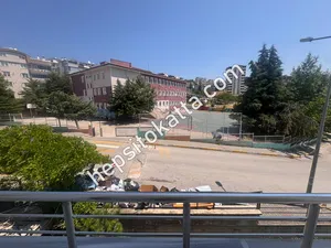 KEMAL ARAT OKULU KARŞISINDA 2+1 3 CEPHELİ ARAKAT SATILIK DAİRE